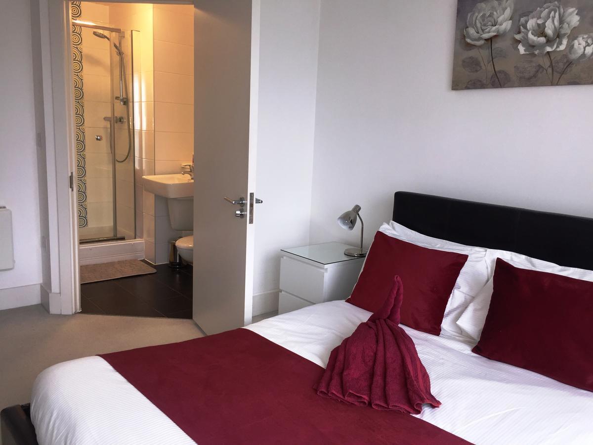 בסינגסטרוק Linx Apartments Skyline Plaza מראה חיצוני תמונה
