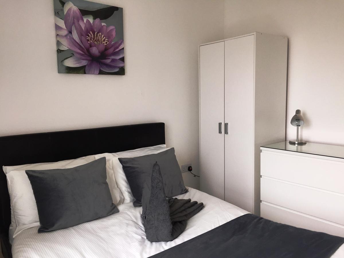 בסינגסטרוק Linx Apartments Skyline Plaza מראה חיצוני תמונה