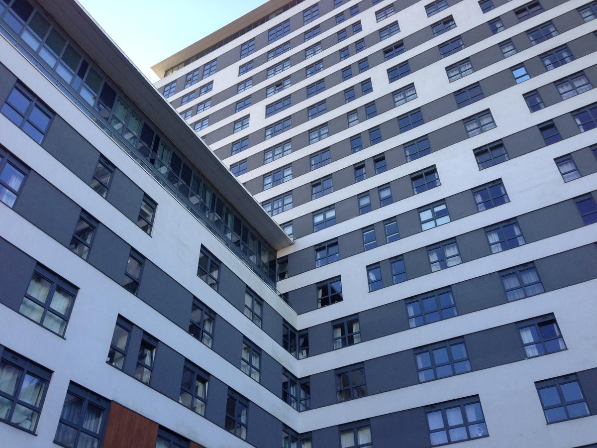 בסינגסטרוק Linx Apartments Skyline Plaza מראה חיצוני תמונה